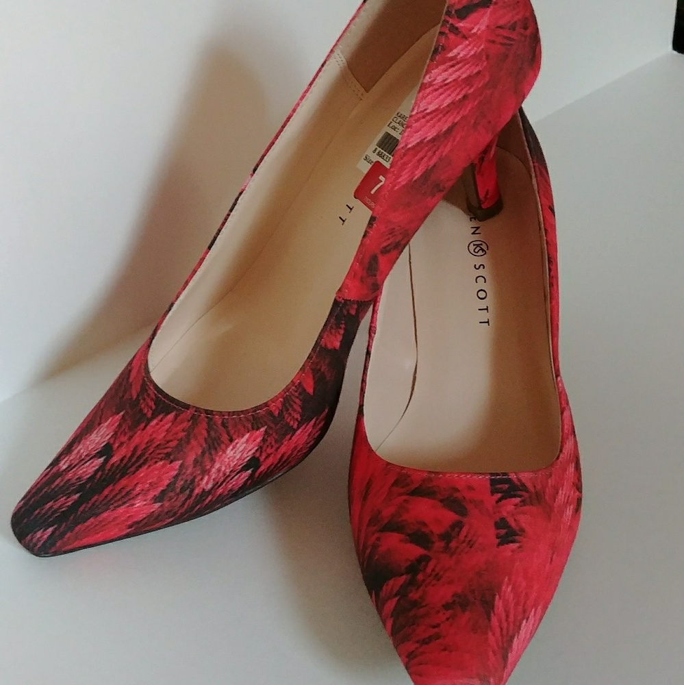 Red shoes